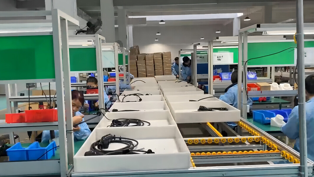 Chengdu Sixpence Technology Co.,Ltd. производственная линия производителя